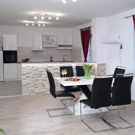 Apartment Sea Esta *